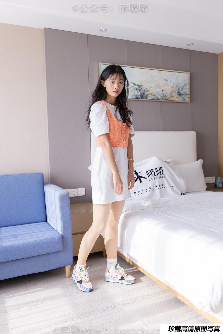 [BoBoSocks袜啵啵]NO.062 涵涵-运动鞋、白棉袜、厚肉丝[145P+1V／6.63GB]