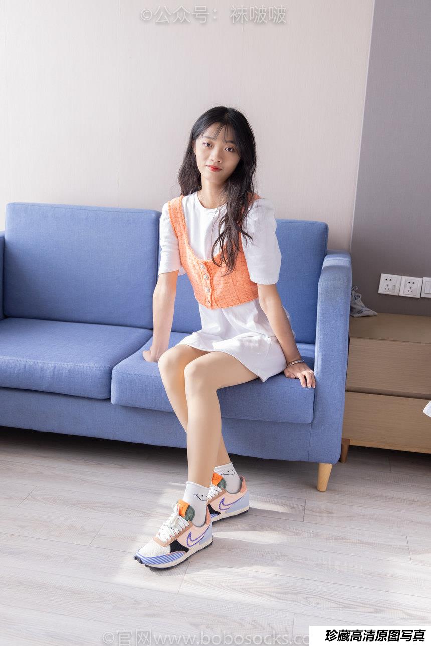 [BoBoSocks袜啵啵]NO.062 涵涵-运动鞋、白棉袜、厚肉丝[145P+1V／6.63GB]
