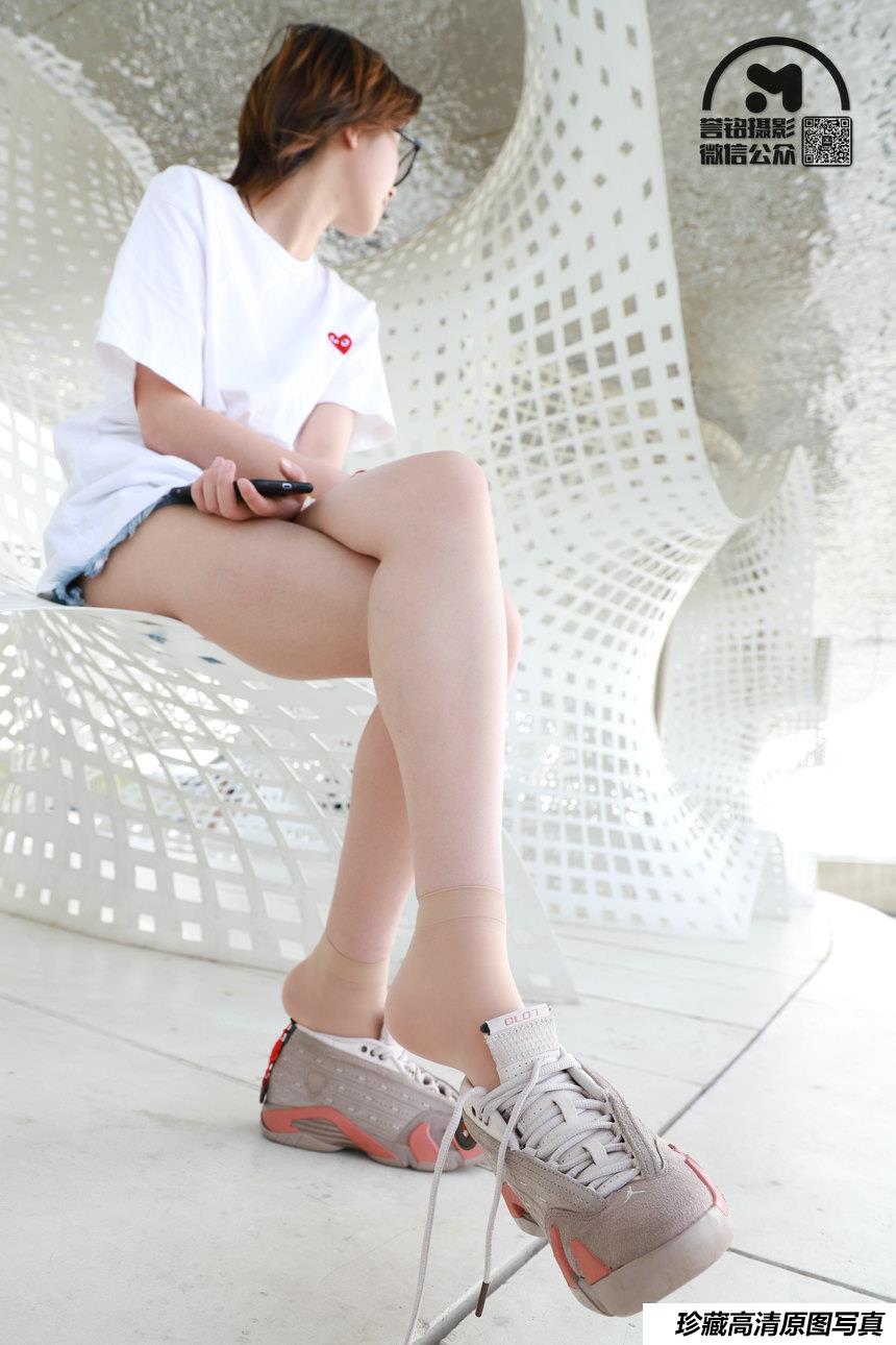 [誉铭传媒]袜足摄影 2021年 NO.020[92P+1V／990MB]