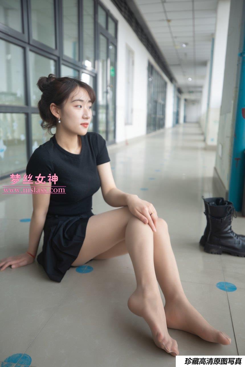[MSLASS梦丝女神] 2022.03.24 《诗敏 靴下女神》 [40+1P-205M]