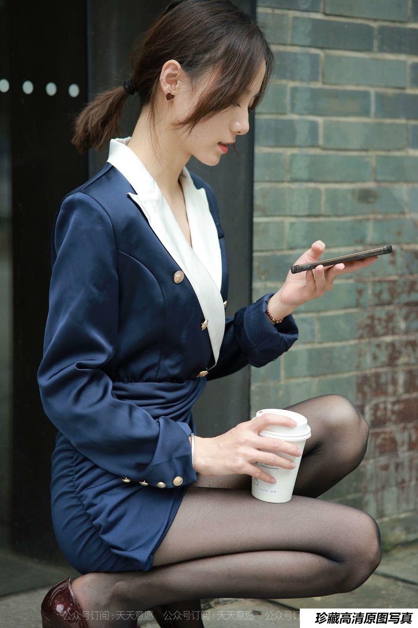 [IESS异思趣向] 2021.11.05 丝享家966：小六《姓感包臀职业装》[87P／96.3MB]