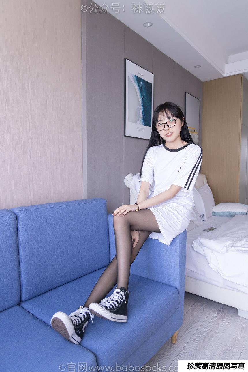 [BoBoSocks袜啵啵]NO.067 稚予-匡威帆布鞋、黑丝[125P+1V／4.83GB]