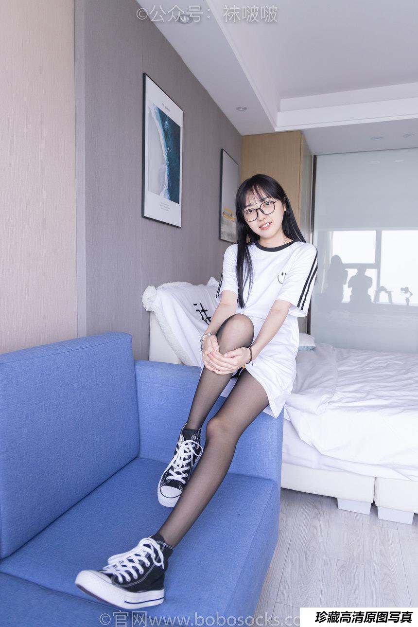 [BoBoSocks袜啵啵]NO.067 稚予-匡威帆布鞋、黑丝[125P+1V／4.83GB]