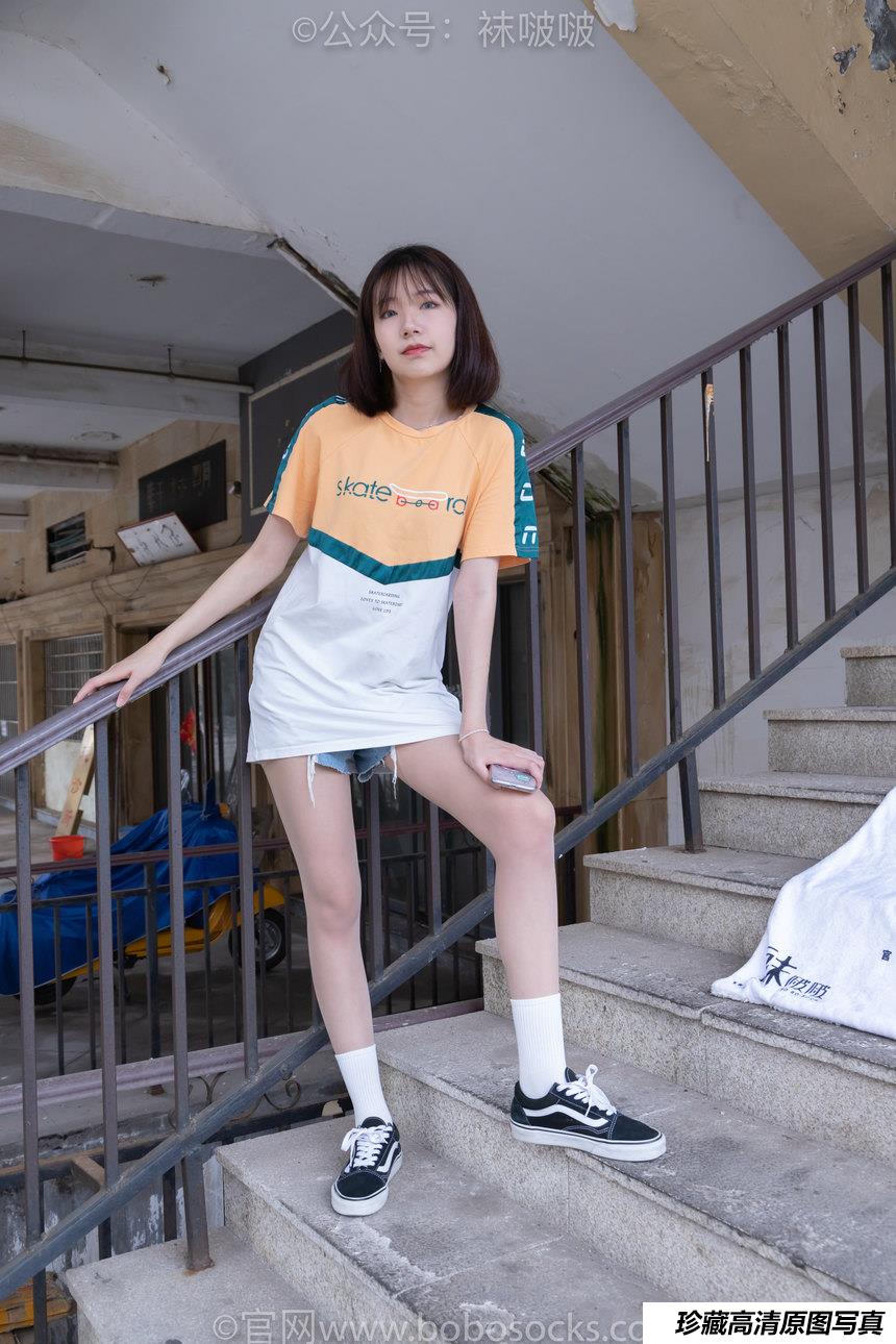 [BoBoSocks袜啵啵]NO.069 小甜豆-vans板鞋、白棉袜、肉丝[135P+1V／7.78GB]