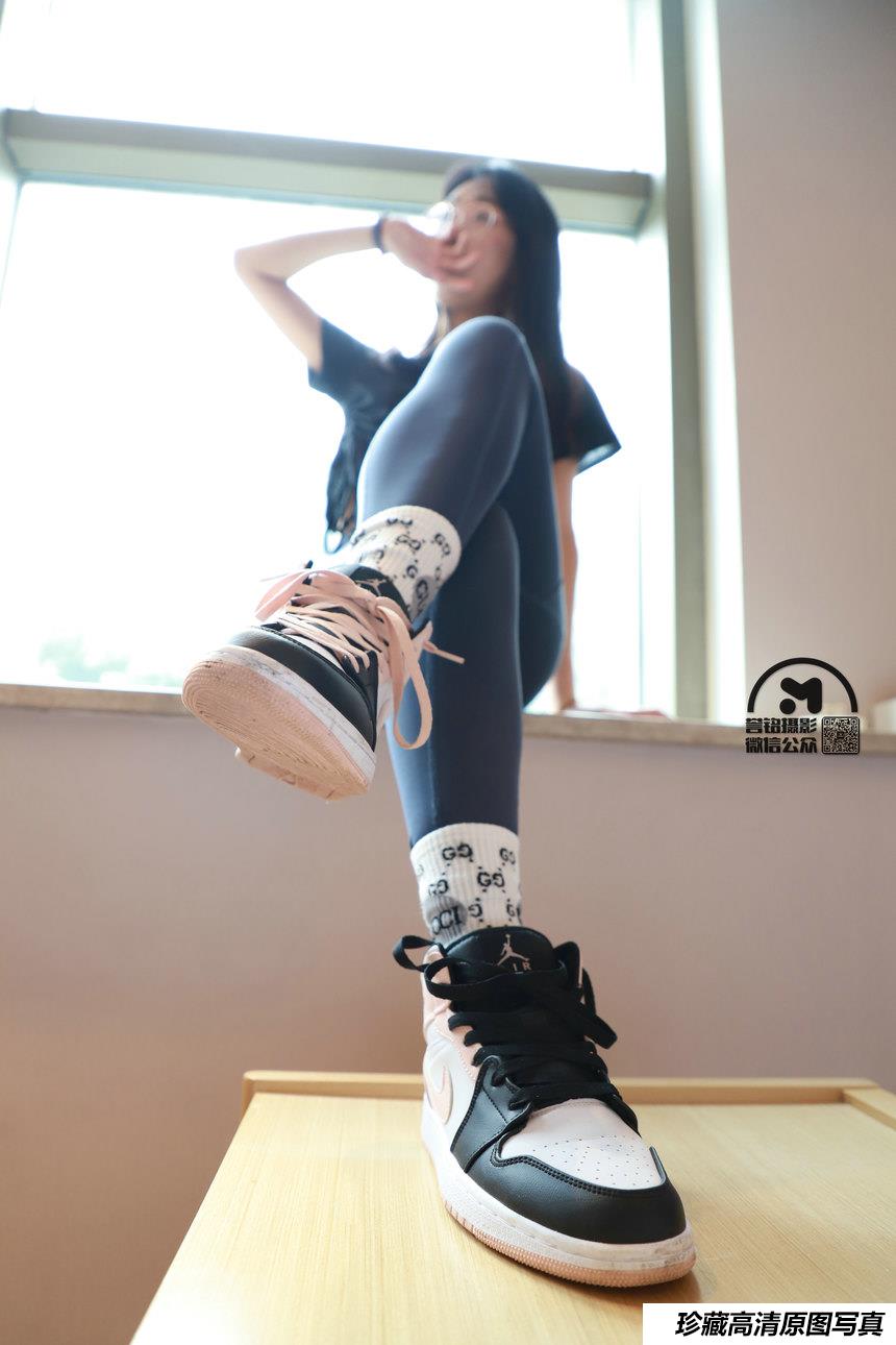 [誉铭传媒]袜足摄影 2021年 NO.031[95P+1V／1.04GB]