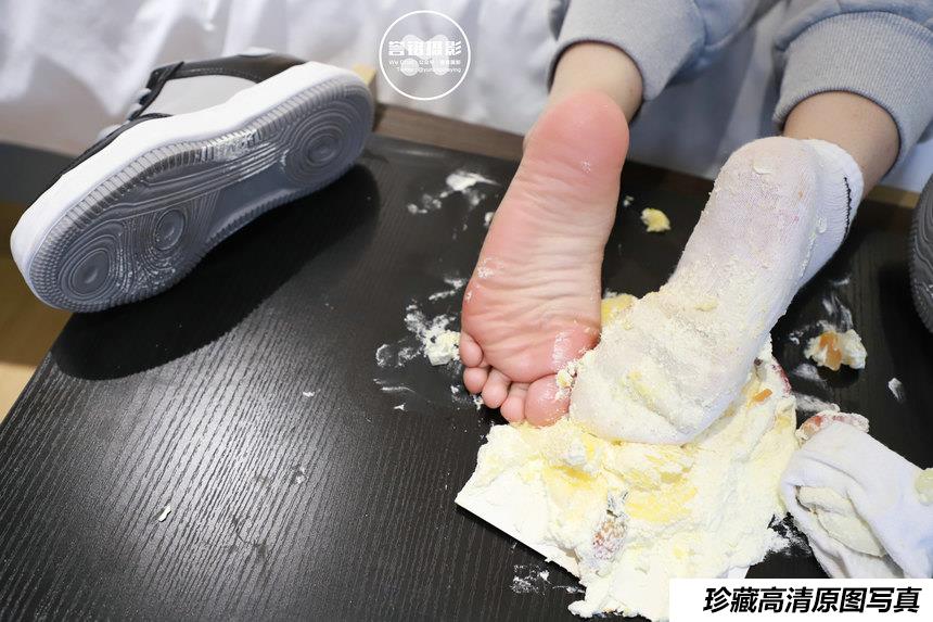 [誉铭传媒]袜足摄影 2021年 NO.043[65P+1V／1.40GB]