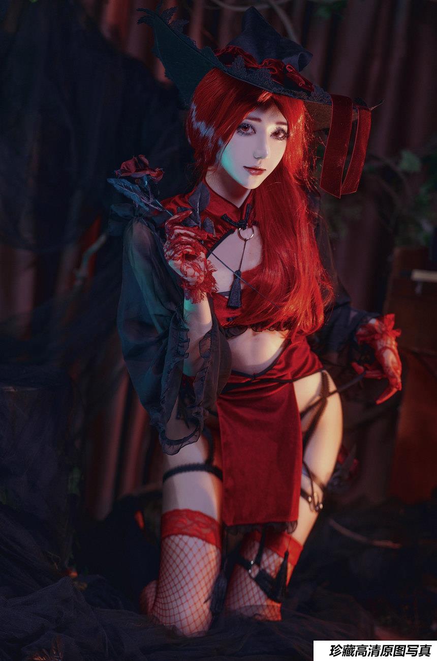 南桃Momoko - NO.82 红女巫 [19P-162MB]