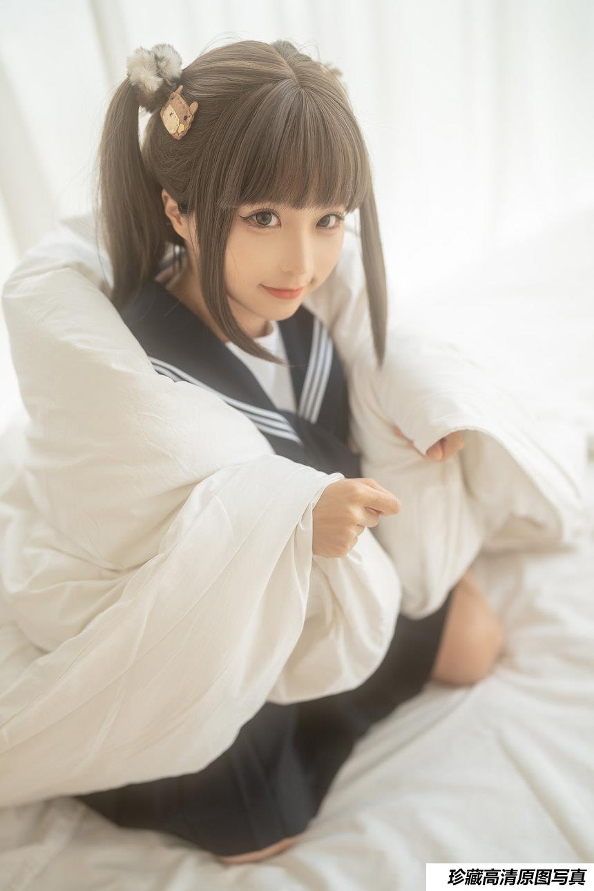 蠢沫沫 - NO.174 被窝JK [15P1V-400MB]