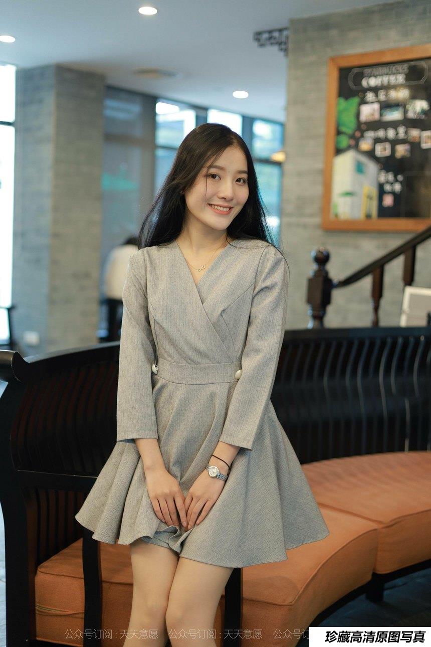 [IESS异思趣向]2021.11.13 丝享家973：婉苹《美女配咖啡》[86P／115MB]