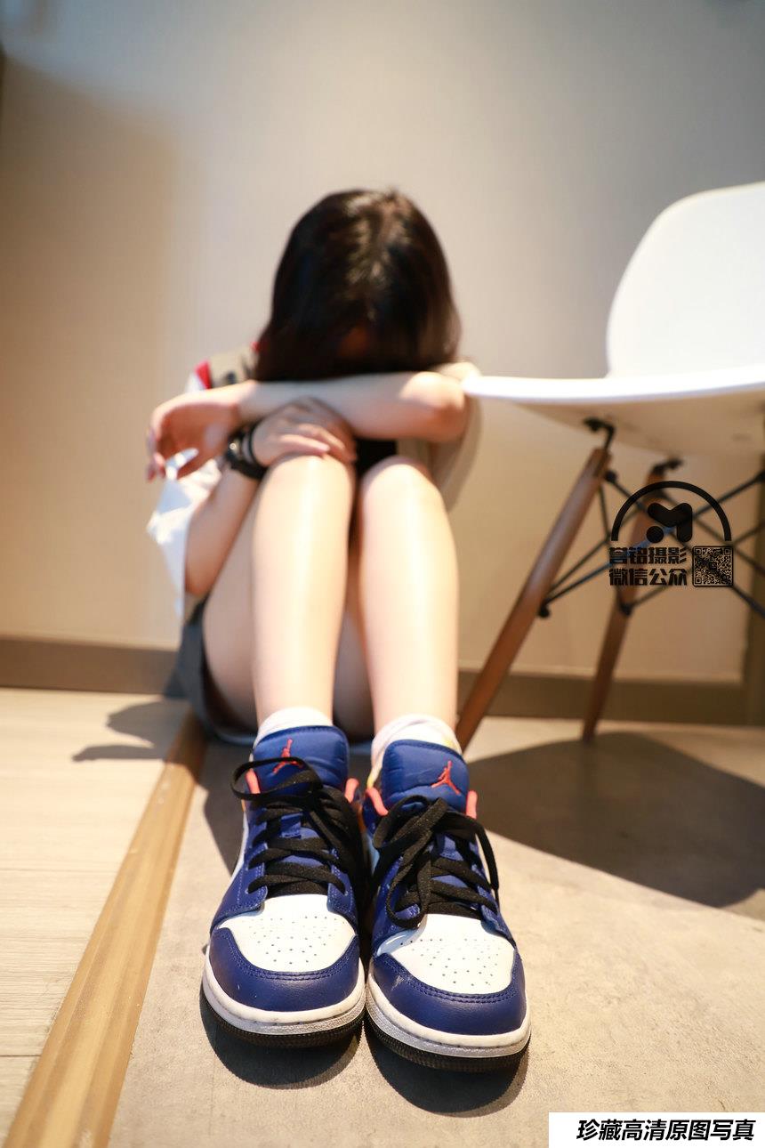 [誉铭传媒]袜足摄影 2021年《5.23赞助定制作品》[78P+1V／873MB]