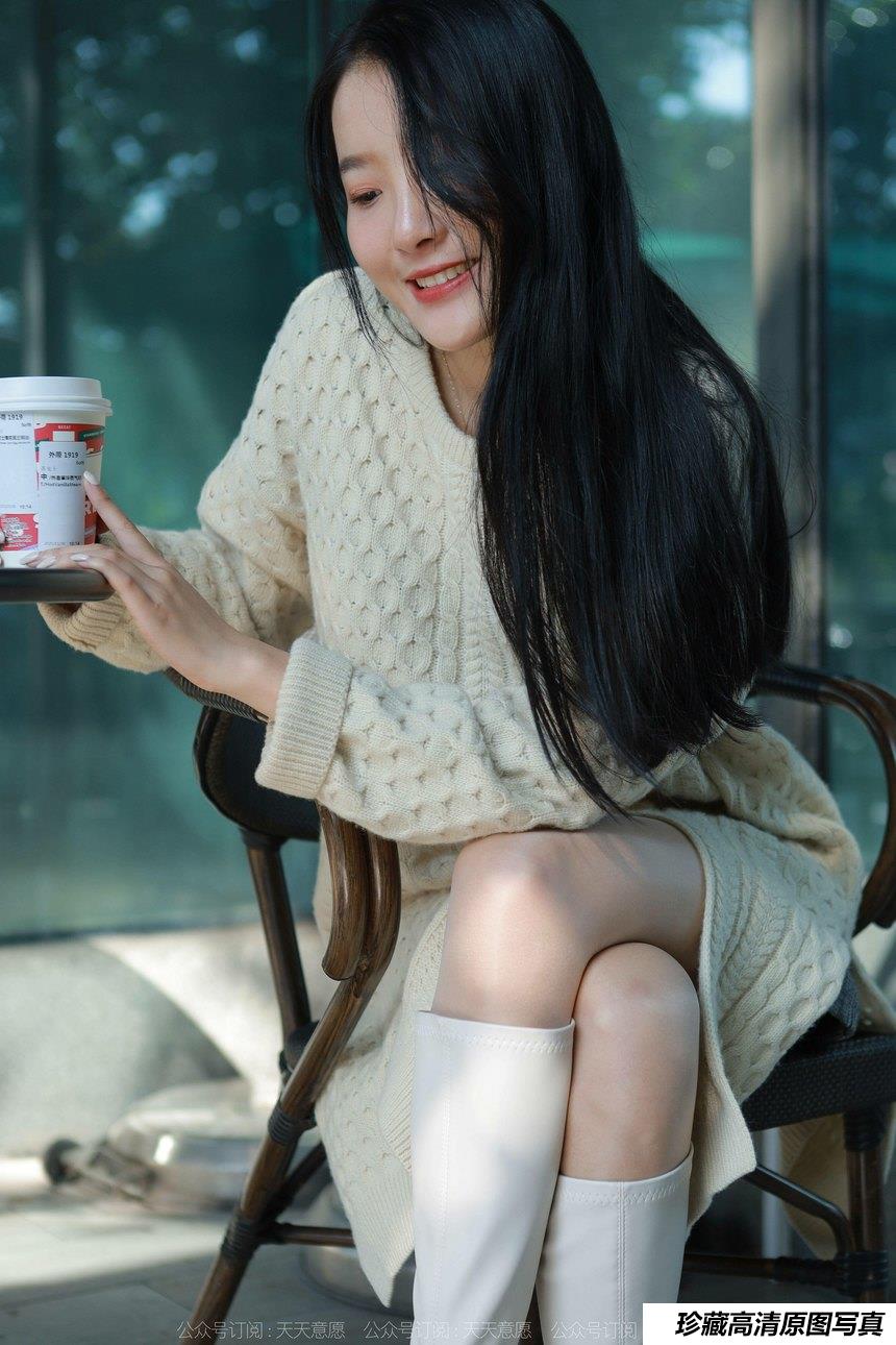 [IESS异思趣向] 2022.01.18 丝享家990：婉萍《白靴公主》[84P／135MB]