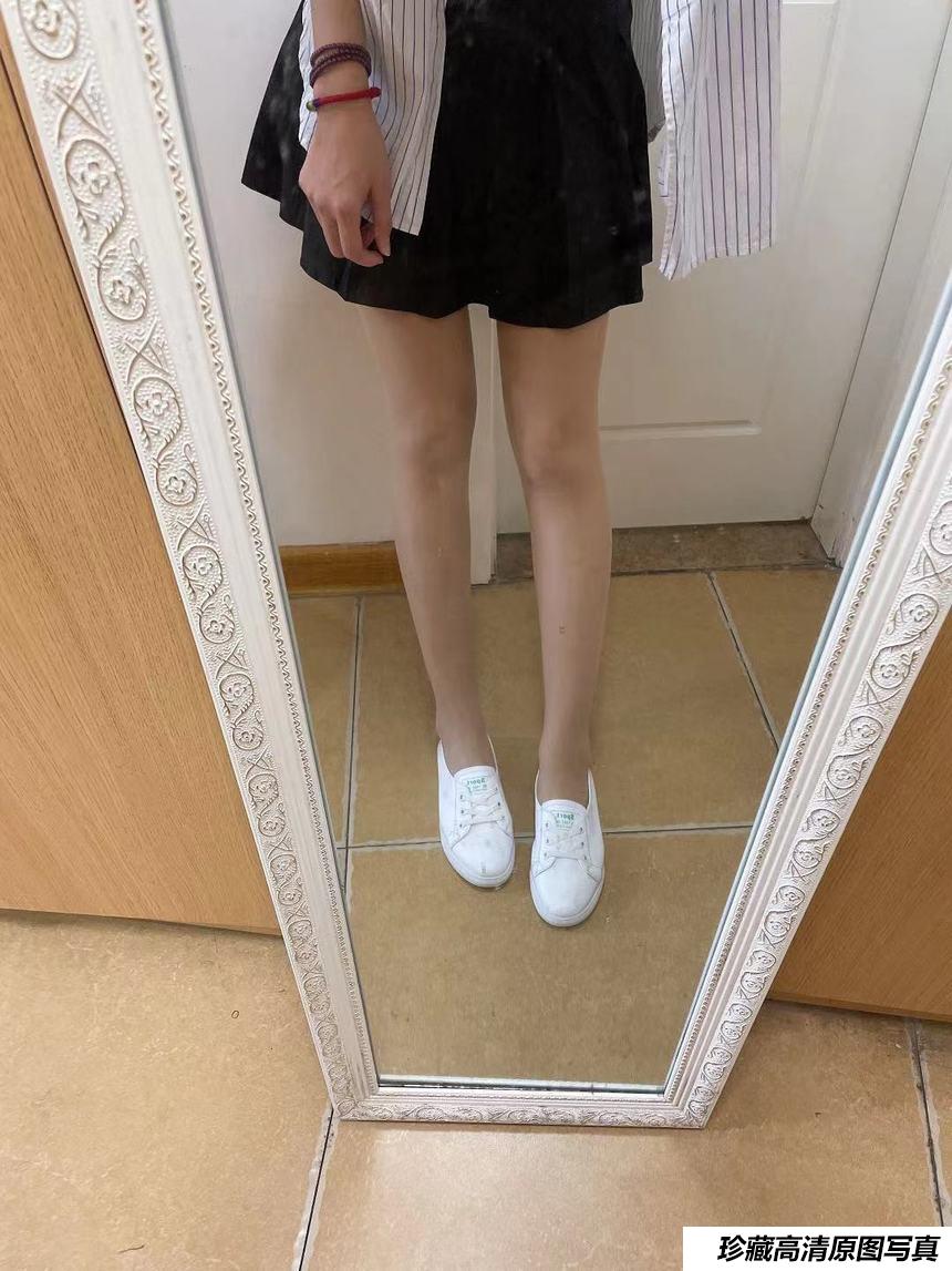 [誉铭传媒]袜足摄影 2021年《06月份微信公众号付费福利》[76P+10V／321MB]