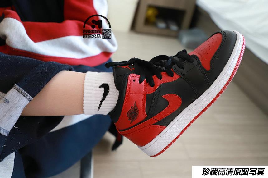 [誉铭传媒]袜足摄影 2021年《06.01六一专享》[110P+1V／1.42GB]