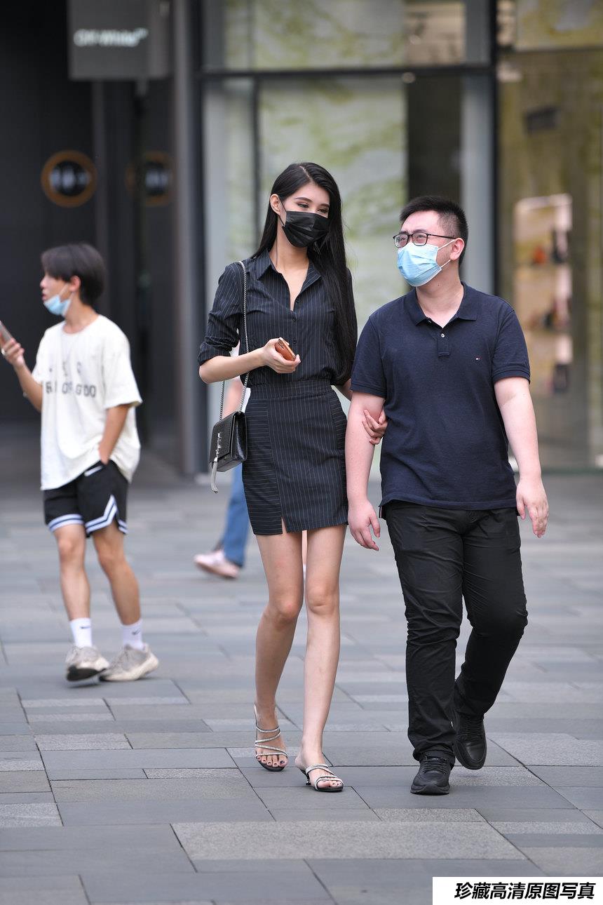 都市丽人高桃黑裙大长腿【123P+1V-3.84】