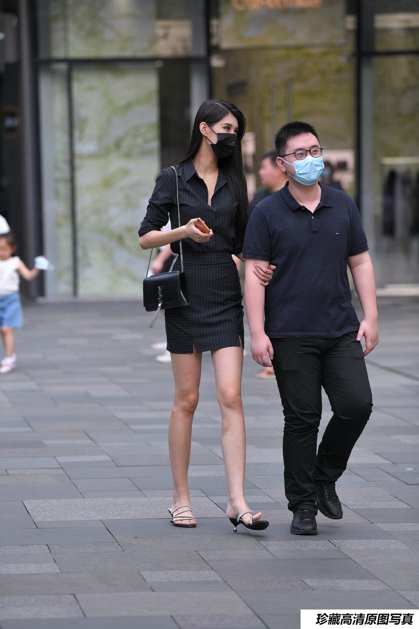 都市丽人高桃黑裙大长腿【123P+1V-3.84】